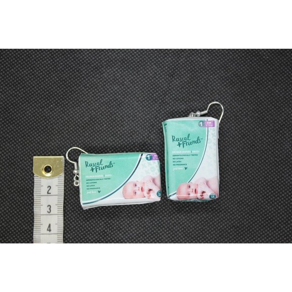 Mini Brands/ Rascal & Friends Diaper earrings - Picture 9 of 10